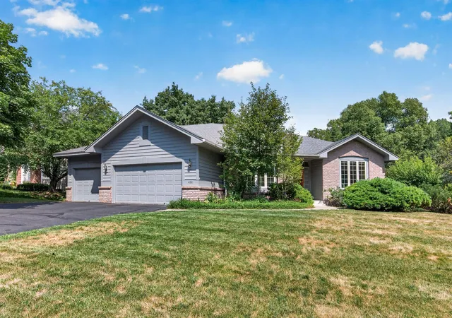 1st image of 4168 Cashell Gln, Saint Paul, MN 55122 | MLS# 7105572