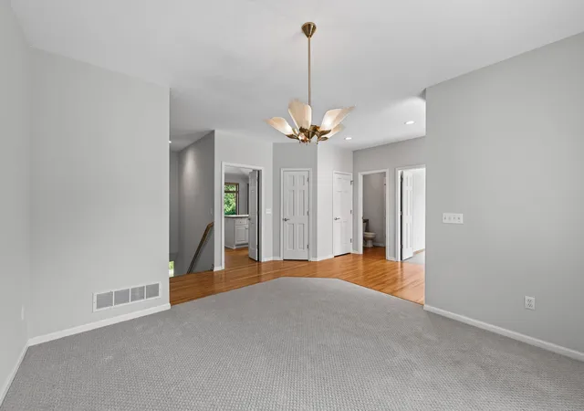 5th image of 4168 Cashell Gln, Saint Paul, MN 55122 | MLS# 7105572