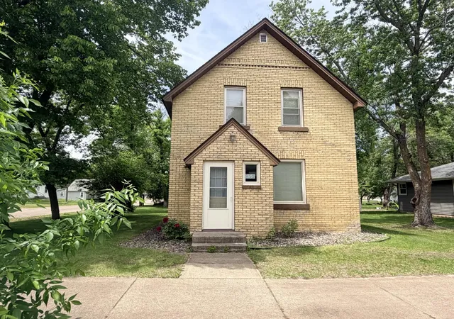 1st image of 251 Hall Ave Sw, Richmond, MN 56368 | MLS# 7105582