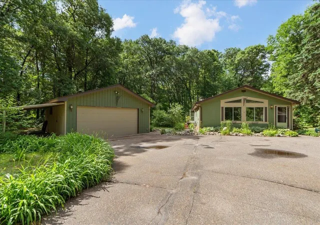 3rd image of 25528 Blue Bonnet Rd, Merrifield, MN 56465 | MLS# 7105617