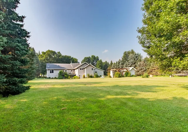 Photo 4 of Single family home for sale at 12480 212th Avenue NE, New London, MN 56273 | MLS# 7105626 | Listing updated on 2026-09-03