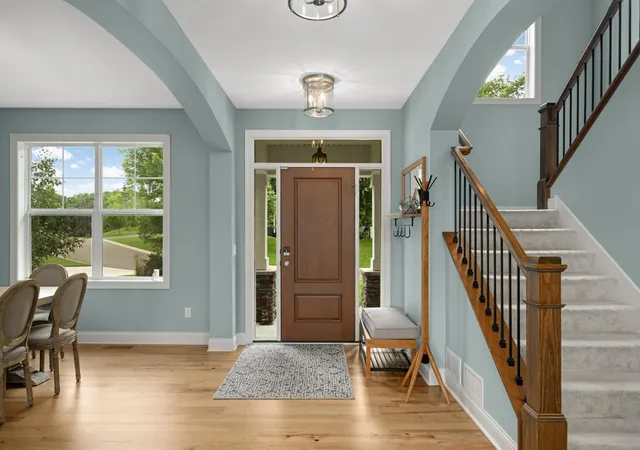 5th image of 9971 Lawson Ln, Eden Prairie, MN 55347 | MLS# 7105633