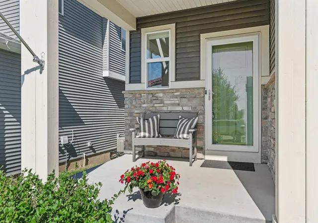 4th image of 8260 Deerwood Ln N, Maple Grove, MN 55369 | MLS# 7105634
