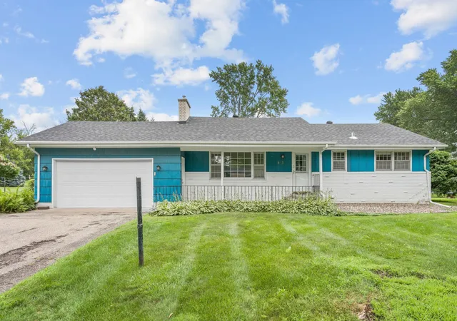 Homes for sale in Wayzata, MN | 413 Whitegate Ln, Wayzata, MN 55391 | MLS# 7105638