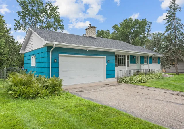 Homes for sale in Wayzata, MN | 413 Whitegate Ln, Wayzata, MN 55391 | MLS# 7105638