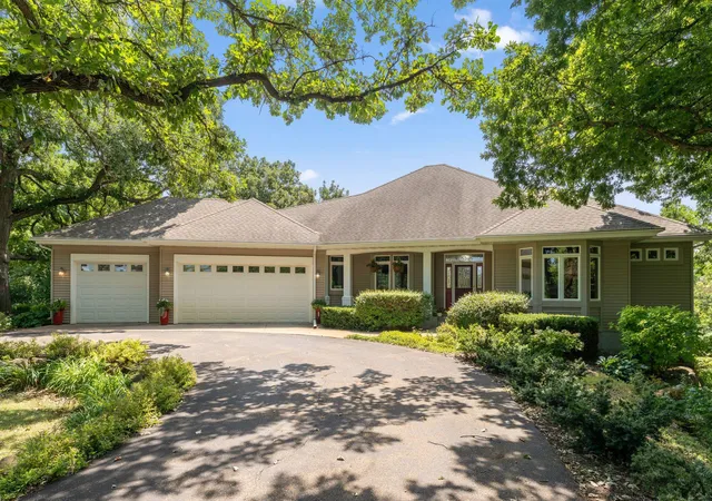 Photo 2 of Single family home for sale at 10035 Woodhill Blvd, Lakeville, MN 55044 | MLS# 7105639 | Listing updated on 2026-09-24