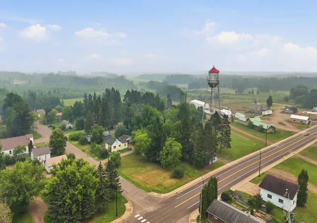 2nd image of 3934 Main St, Kettle River, MN 55757 | MLS# 7105649
