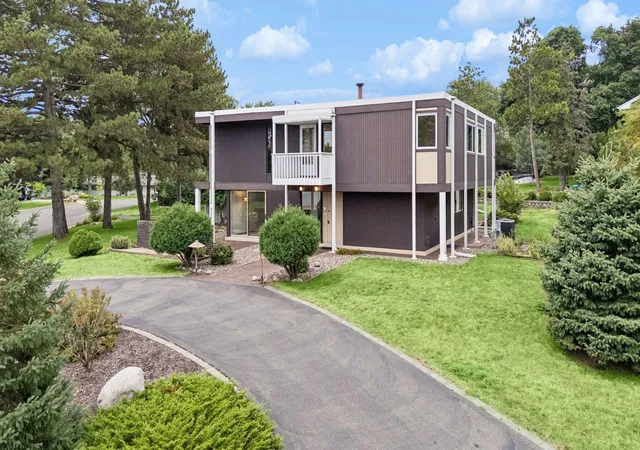 Photo 2 of Single family home for sale at 1676 Virginia Ave S, Minneapolis, MN 55426 | MLS# 7105667 | Listing updated on 2026-08-25