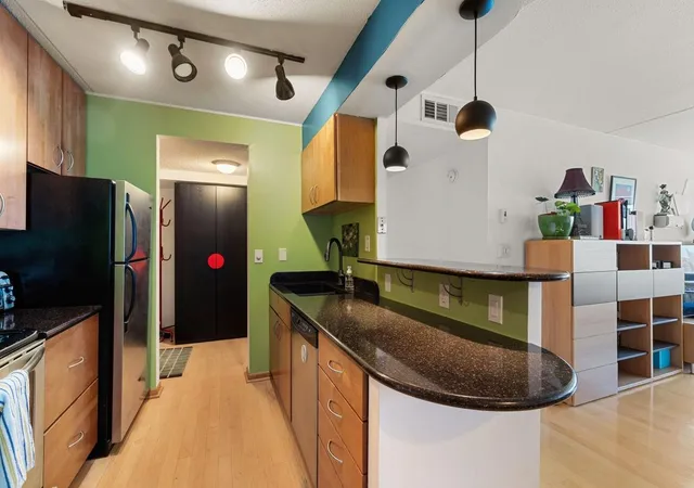 5th image of 1920 S 1St St #1903, Minneapolis, MN 55454 | MLS# 7105699