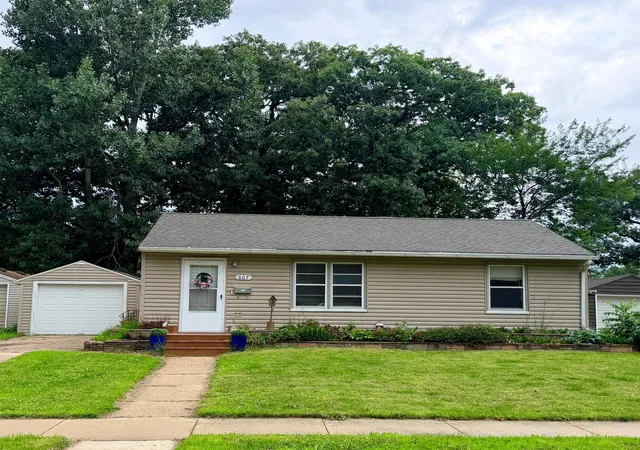 Homes for sale in Albert Lea, MN | 607 Edgewood Ave, Albert Lea, MN 56007 | MLS# 7105736