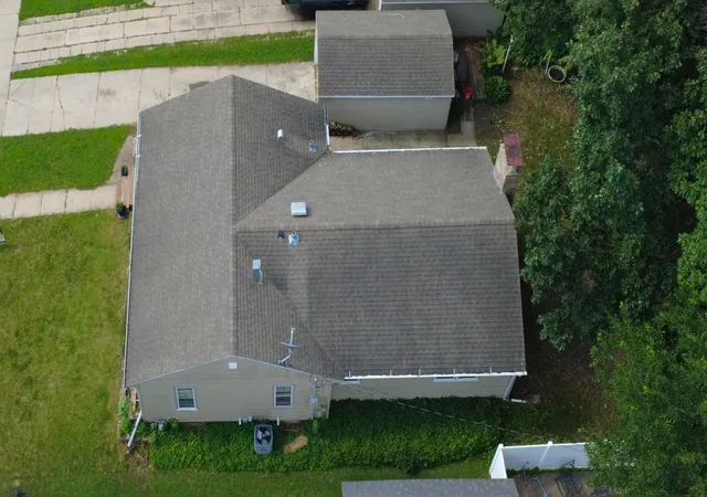 Photo 3 of Single family home for sale at 607 Edgewood Ave, Albert Lea, MN 56007 | MLS# 7105736 | Listing updated on 2026-10-05