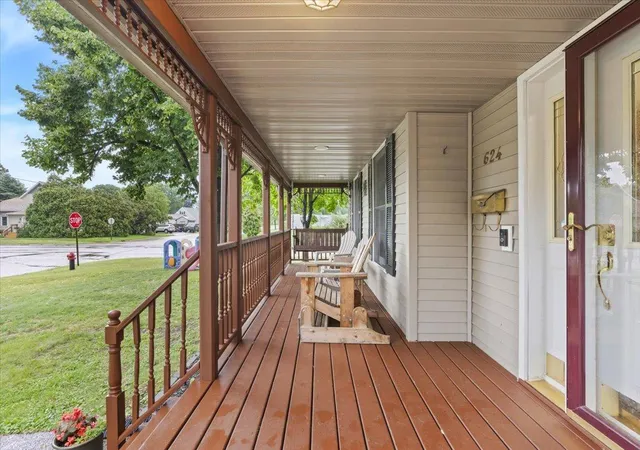 image of 624 S 7th St, Lake City, MN 55041 | MLS# 7105740