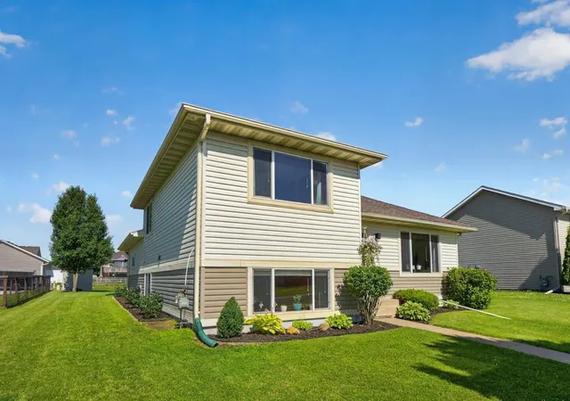 4th image of 522 Brook Ave, Saint Charles, MN 55972 | MLS# 7105752