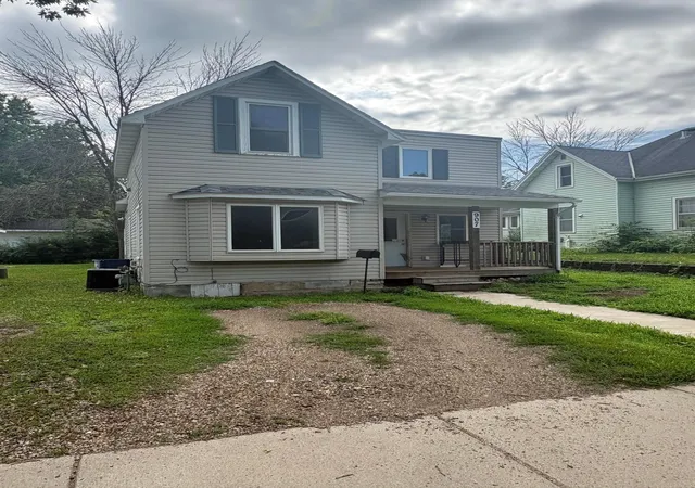 Homes for sale in Faribault, MN | 907 2nd Ave Nw, Faribault, MN 55021 | MLS# 7105760
