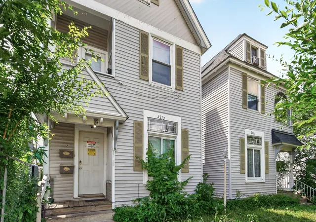 3rd image of 2210 Oakland Ave, Minneapolis, MN 55404 | MLS# 7105774