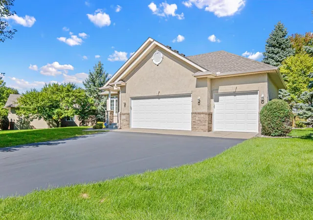 Photo 2 of Single family home for sale at 19132 Inndale Dr, Lakeville, MN 55044 | MLS# 7105782 | Listing updated on 2026-09-23