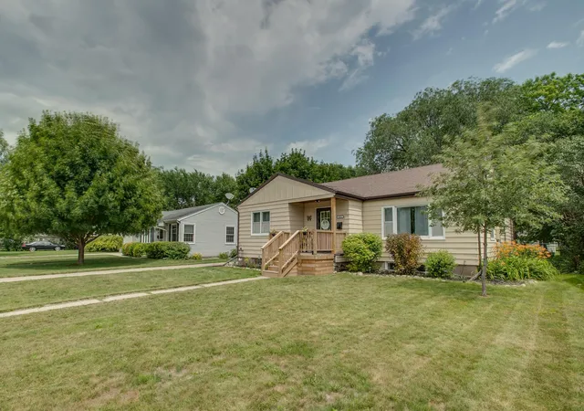 3rd image of 424 15Th St S, Moorhead, MN 56560 | MLS# 7105784
