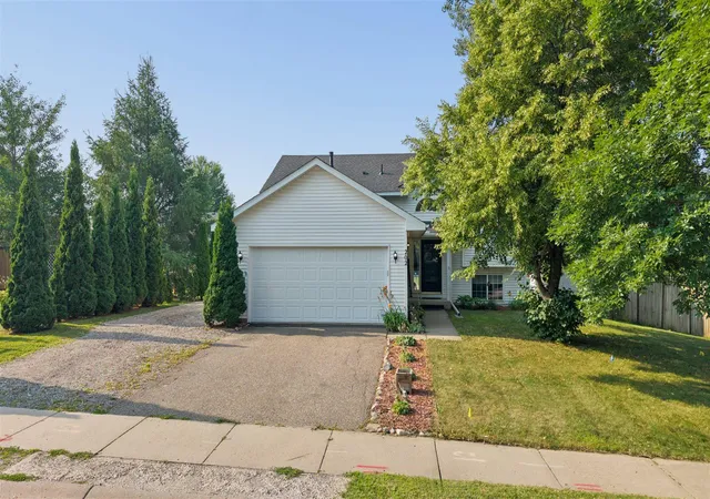 Photo 2 of Single family home for sale at 202 Crystal Ln, Montrose, MN 55363 | MLS# 7105795 | Listing updated on 2026-08-31