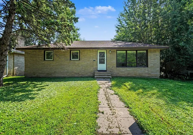 Homes for sale in Minneapolis, MN | 1066 26th Ave Se, Minneapolis, MN 55414 | MLS# 7105797