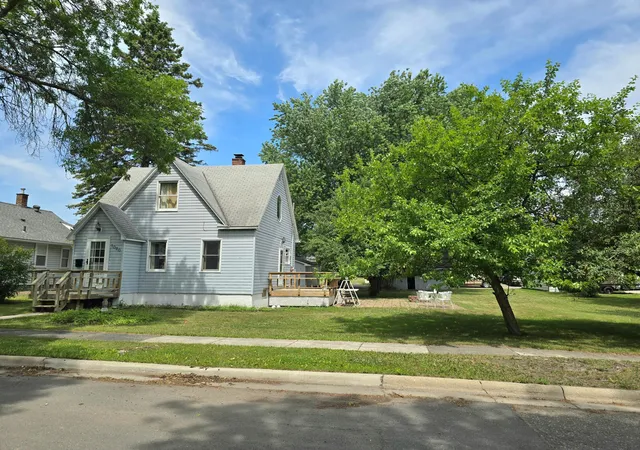 Homes for sale in International Falls, MN | 1020 8th St, International Falls, MN 56649 | MLS# 7105799
