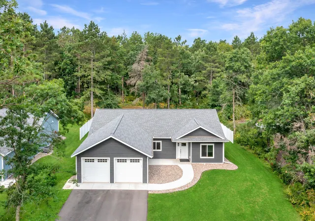 1st image of 11613 Forestview Dr, Baxter, MN 56425 | MLS# 7105803
