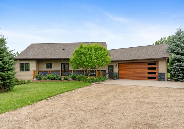 Photo 4 of Single family home for sale at 25759 State Hwy 55, Lowry, MN 56349 | MLS# 7105816 | Listing updated on 2026-10-05