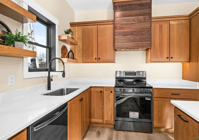 Photo 4 of Single family home for sale at 1560 Carlton Ave W, Cloquet, MN 55720 | MLS# 7105822 | Listing updated on 2026-09-24