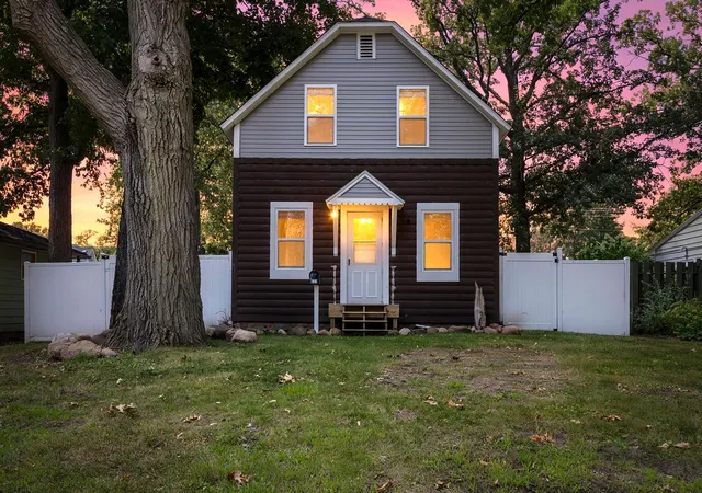1st image of 337 Morrison St, Mora, MN 55051 | MLS# 7105829