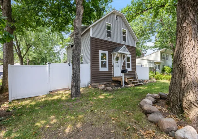 2nd image of 337 Morrison St, Mora, MN 55051 | MLS# 7105829