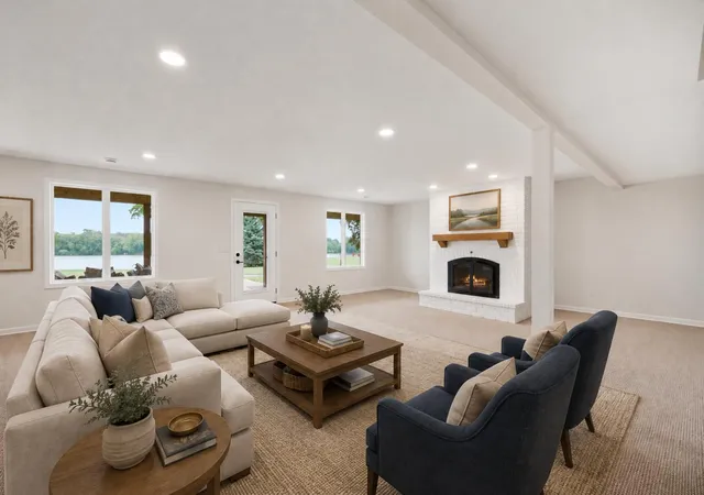 Photo 4 of Single family home for sale at 1085 W Shore Dr SW, Hutchinson, MN 55350 | MLS# 7105841 | Listing updated on 2026-09-08