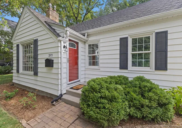 Photo 2 of Single family home for sale at 3971 Princeton Ave, Minneapolis, MN 55416 | MLS# 7105859 | Listing updated on 2026-10-01