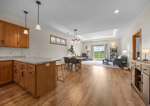 3rd image of 127 Highland Cir, Dassel, MN 55325 | MLS# 7105869