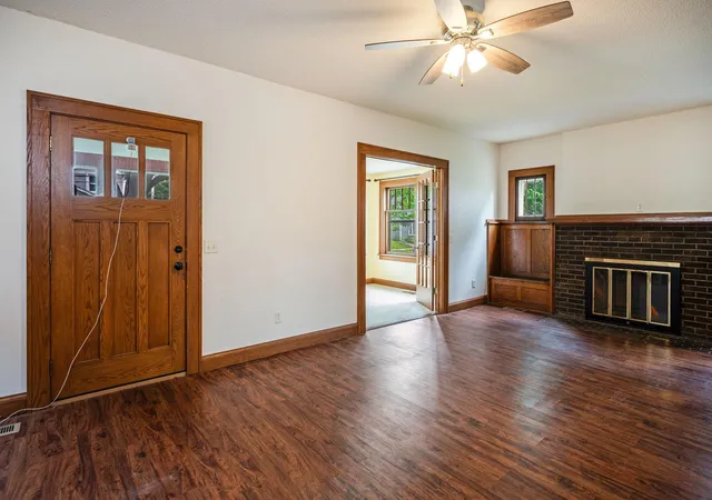 Homes for sale in Mankato, MN | 214 Marshall St, Mankato, MN 56001 | MLS# 7105905