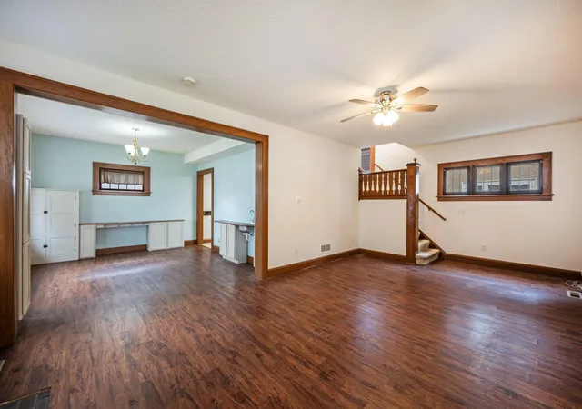 Homes for sale in Mankato, MN | 214 Marshall St, Mankato, MN 56001 | MLS# 7105905