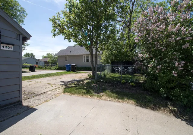 4th image of 1301 10Th St S, Fargo, ND 58103 | MLS# 7105909
