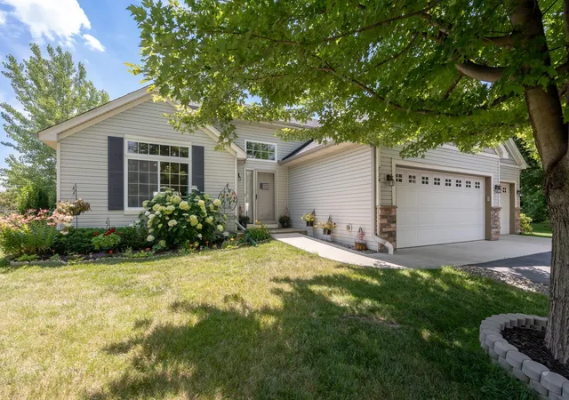 Photo 1 of Sale Pending at 734 7th Street N, Montrose, MN 55363 | MLS# 7105912 | Listing updated on 2026-09-17
