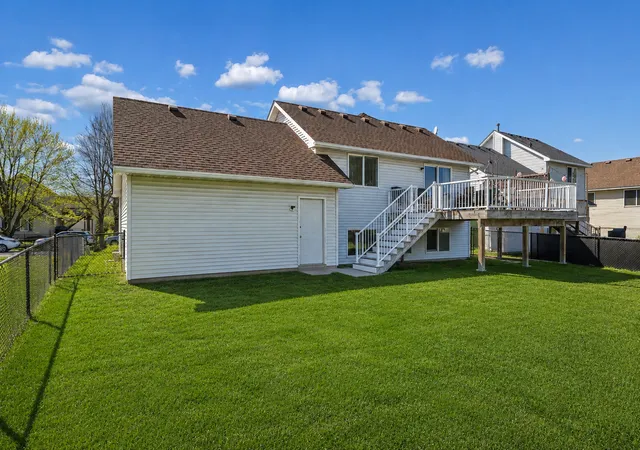 19th image of 617 13th St, Farmington, MN 55024 | MLS# 7105916