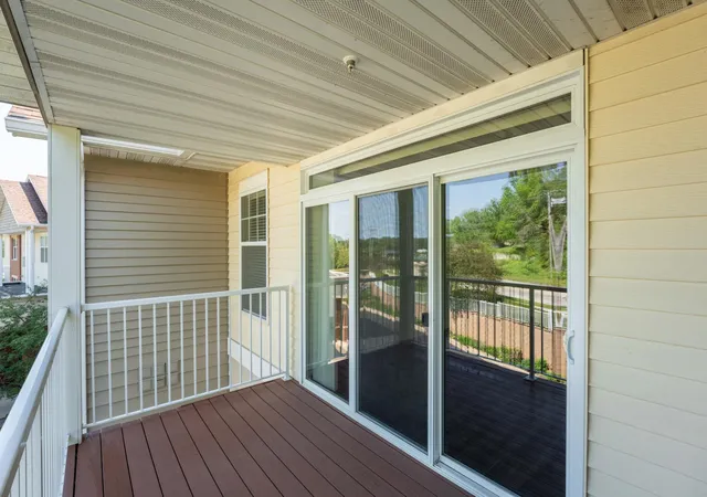 2nd image of 1880 3rd Ave NW, Rochester, MN 55901