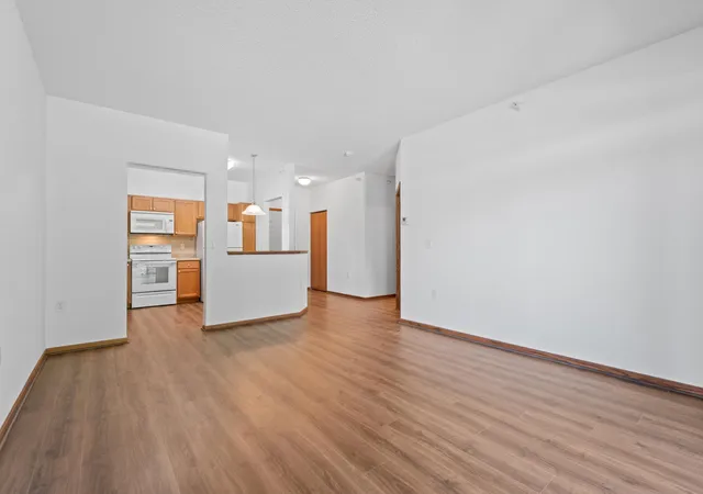 4th image of 1880 3Rd Ave Nw #316, Rochester, MN 55901 | MLS# 7105949