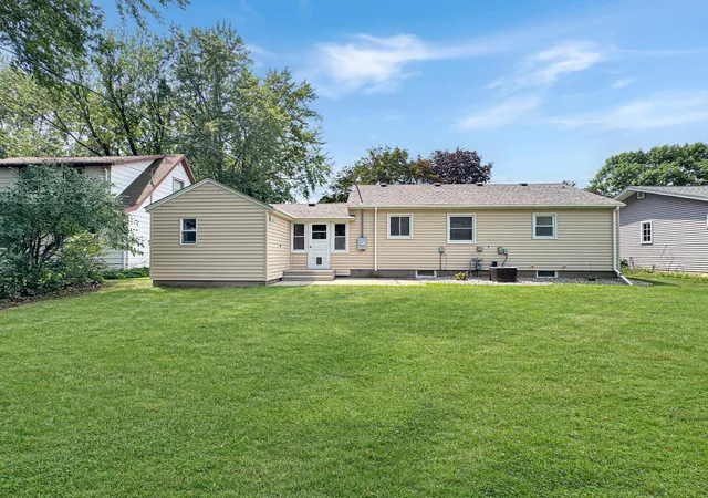 Homes for sale in Slayton, MN | 2843 Pine Ave, Slayton, MN 56172 | MLS# 7105967