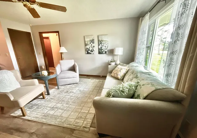 2nd image of 324 Jefferson Ave, Pine River, MN 56474 | MLS# 7105986