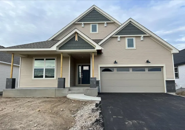 Photo 1 of Single family home for sale at 2125 Traverse Dr, Hugo, MN 55038 | MLS# 7106005 | Listing updated on 2026-10-22