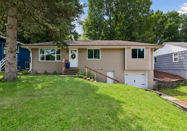 1st image of 5049 Shoreline Dr, Mound, MN 55364 | MLS# 7106011