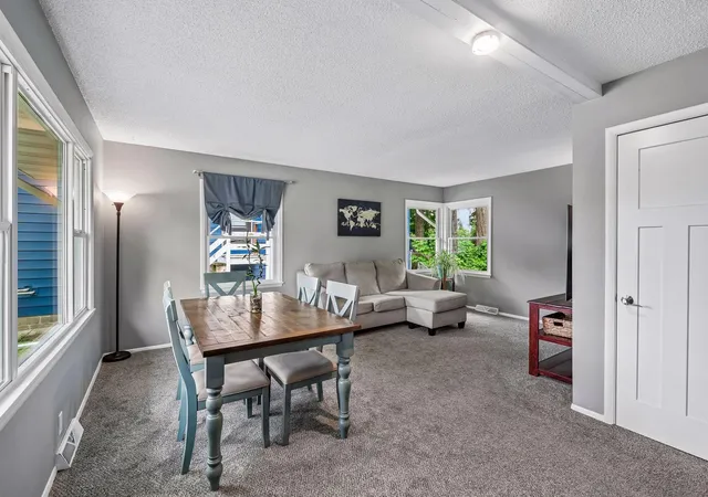4th image of 5049 Shoreline Dr, Mound, MN 55364 | MLS# 7106011