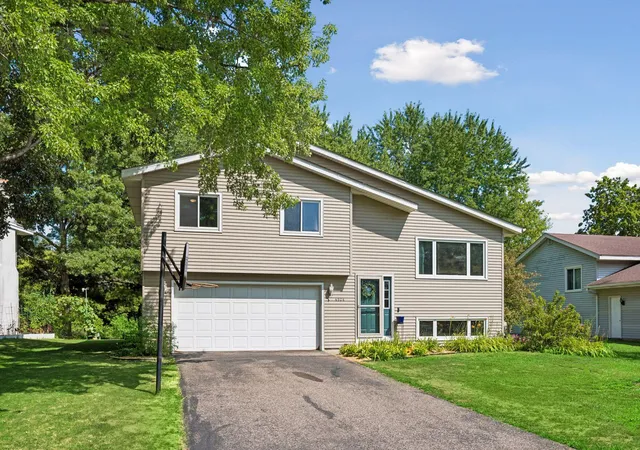 28th image of 4524 Morningside Ave, Saint Paul, MN 55127 | MLS# 7106024