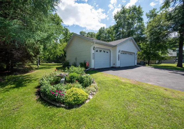 2nd image of 14420 Cottage Grove Dr, Baxter, MN 56425 | MLS# 7106026