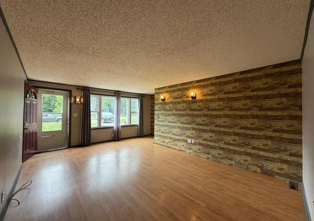 2nd image of 318 Grove St N, Mora, MN 55051 | MLS# 7106056