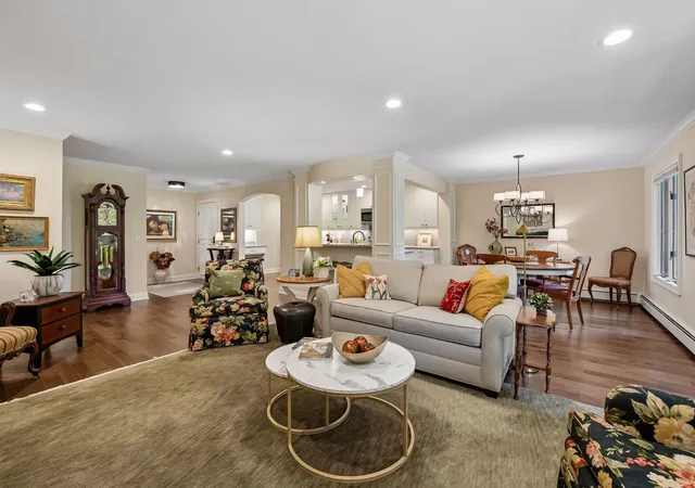 Listing Photo 4 - Condo for sale in building located at 8400 Pennsylvania Rd, Bloomington, MN 55438 - Unit #125