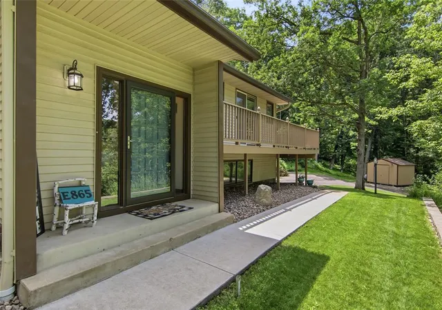 60th image of E865 Woodridge Dr, Eau Claire, WI 54701 | MLS# 7106082