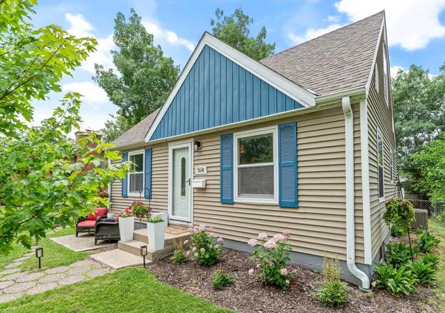 Homes for sale in Minneapolis, MN | 5640 23rd Ave S, Minneapolis, MN 55417 | MLS# 7106098